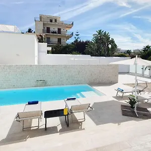  Apartament Mediterranea - Seaview, Pool & Garden